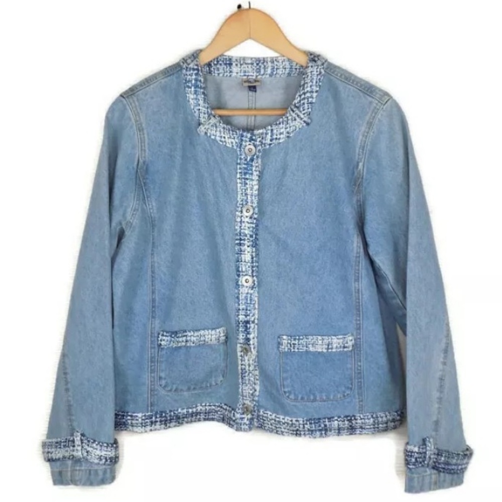 Shaver Lake Womens Jean Jacket Blue

Size Large